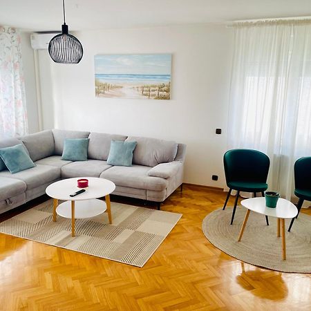Apartman Bago Deluxe Near Zagreb Airport Velika Gorica Exterior foto